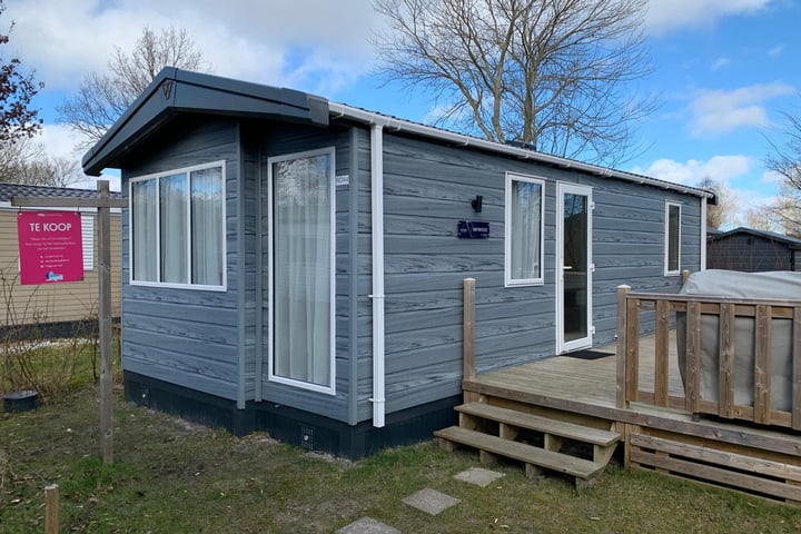 Strandweg 1 in Lauwersoog foto