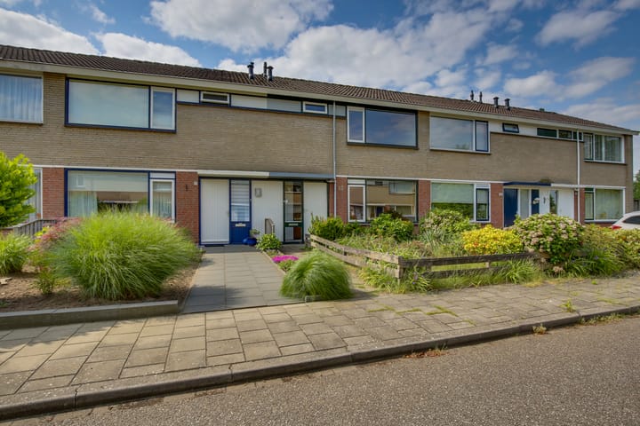 Strauszstraat 53 in Almelo foto