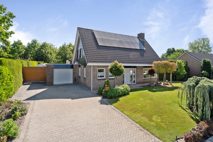 Strijmondlaan 8 in Oudenbosch