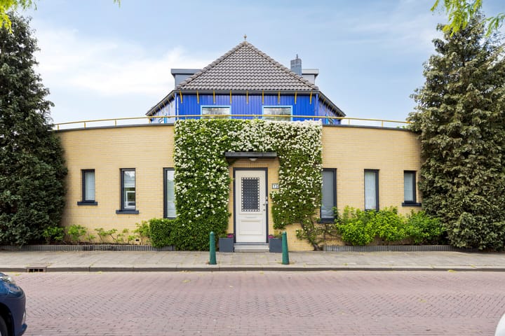 Strijplaan 75 in Rijswijk foto