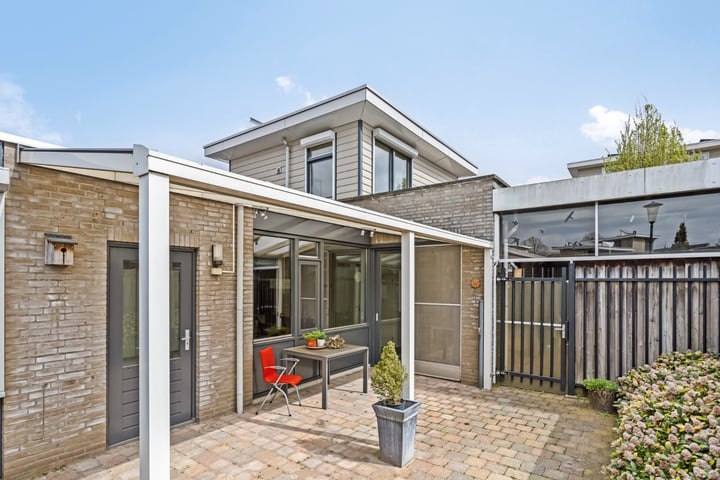 Strohuls 2 in Asten