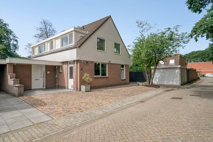 Struisgras 41 in Purmerend foto