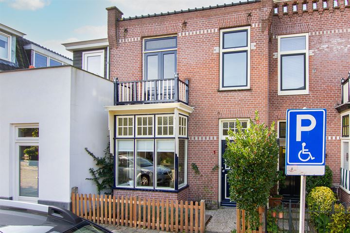 Sumatrastraat 1 in Haarlem foto