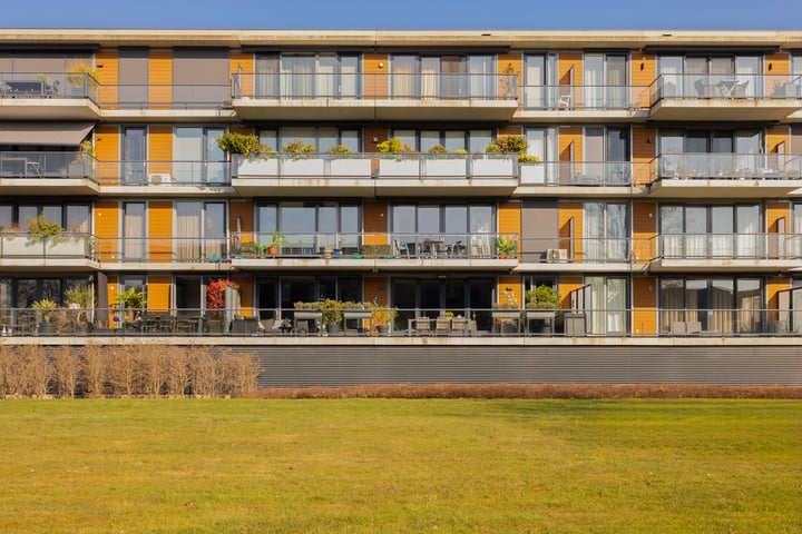 Suze Groeneweglaan 95 in Amstelveen foto