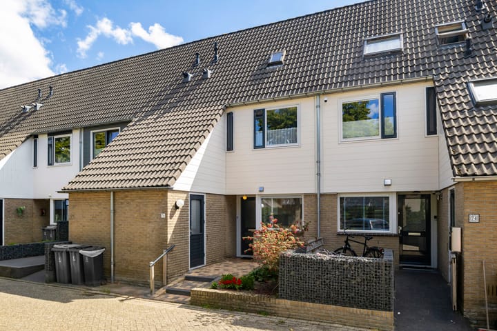 Suze Robertsonstraat 76 in Ede foto