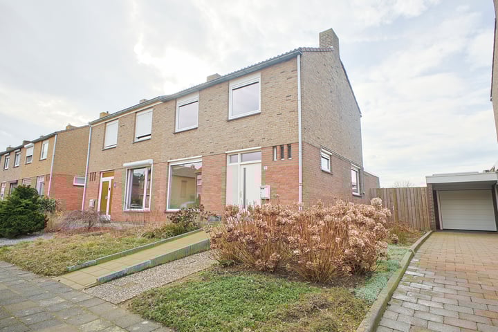 Swentiboldstraat 13 in Guttecoven