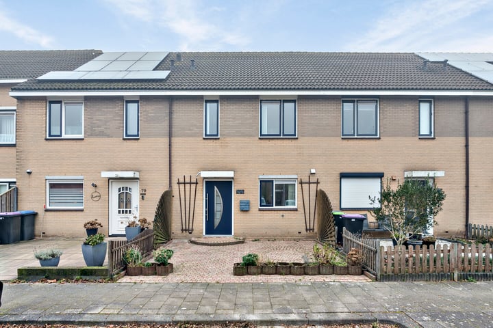 Symfonielaan 81 in Spijkenisse foto