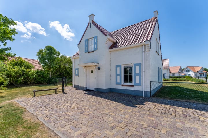 't Lage Duyn 42 in Cadzand foto