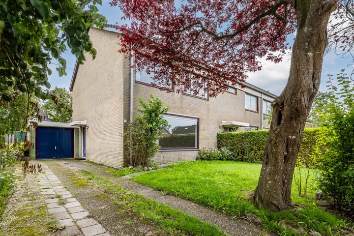 't Zuden 91 in Leek foto