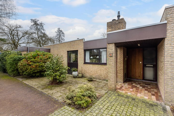 Talmaplantsoen 10 in Zwijndrecht foto