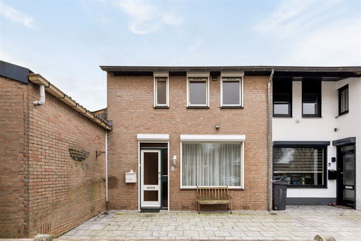 Tarantostraat 13 in Eindhoven foto