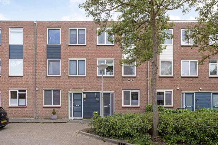 Tarthorst 68 in Alphen aan den Rijn foto
