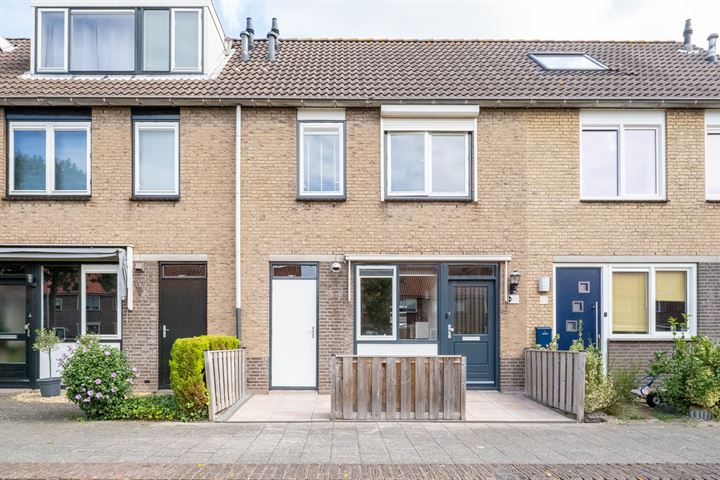 Tasmanweg 100 in Hoek van Holland foto