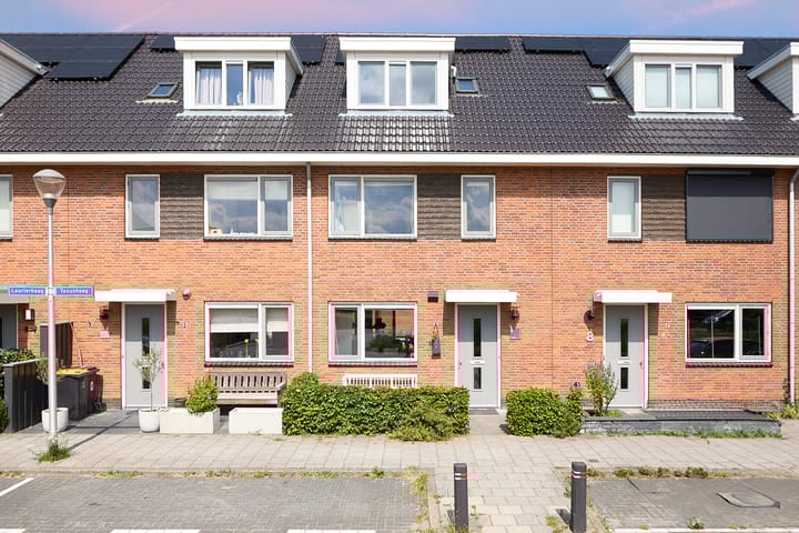 Taxushaag 6 in Voorhout