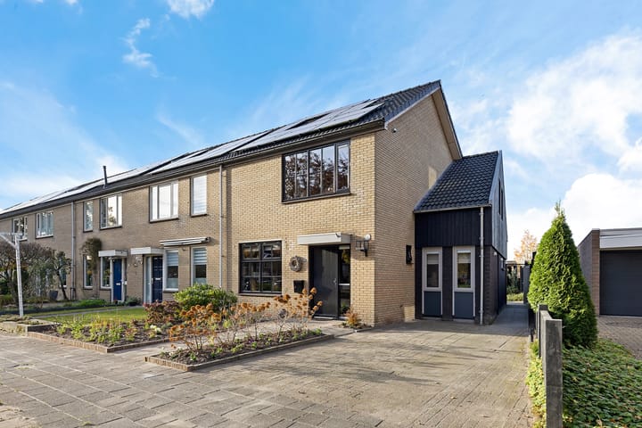 Te Nijenhuiswei 35 in Wijnjewoude