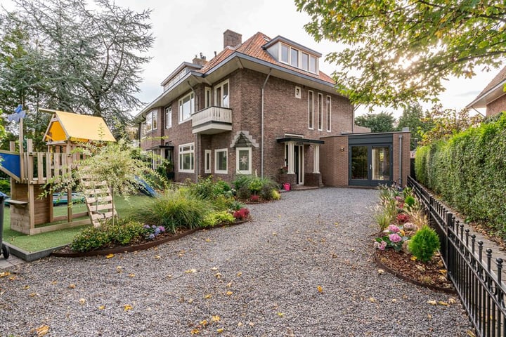 Teding van Berkhoutlaan 3 in Aerdenhout foto