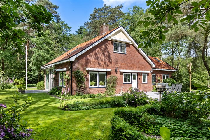 Teesinklandenweg 130 in Enschede foto