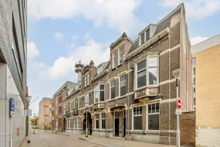 Telegraafstraat 27-01 in Tilburg foto