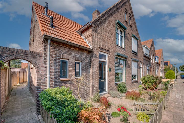 Tengbergenstraat 32 in Tolkamer foto