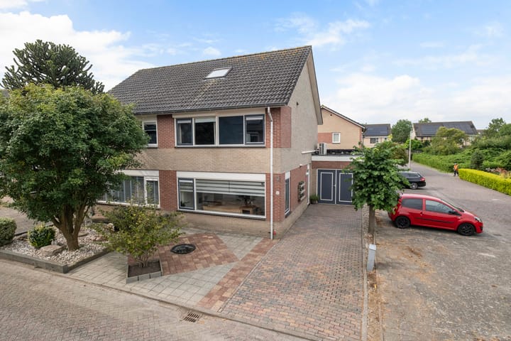 Tentenveld 2 in Biddinghuizen foto