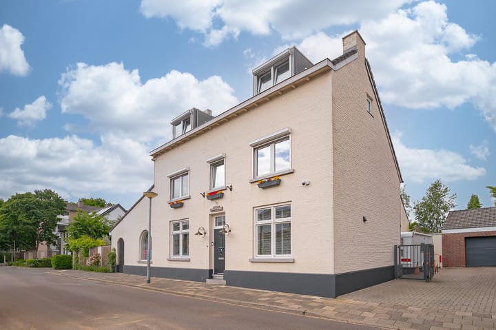 Termileslaan 88 in Maastricht foto