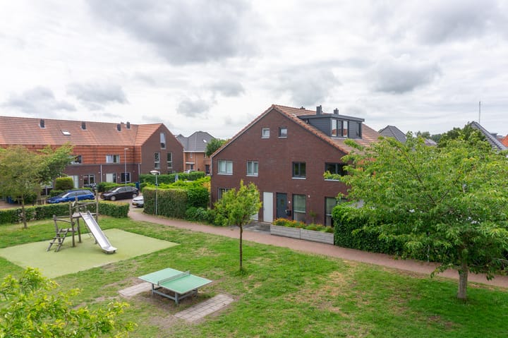 Terp 6 in Alkmaar foto