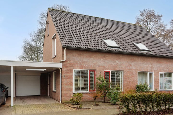 Terpeborch 70 in Rosmalen foto