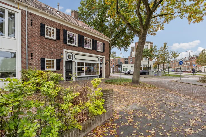 Teteringsedijk 2A in Breda foto