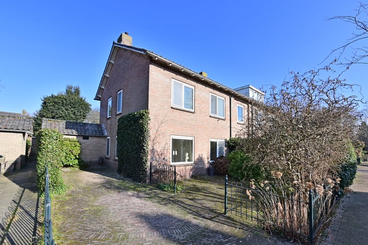 Teunenmijns 22 in Laren foto