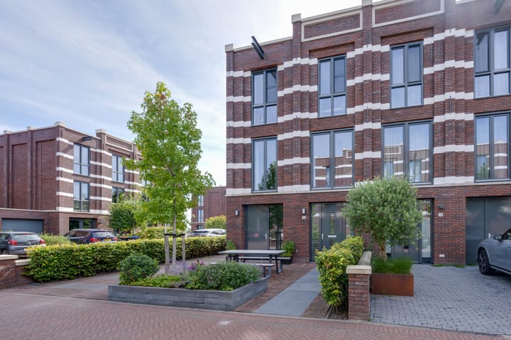 Thalassa 17 in Wormerveer foto