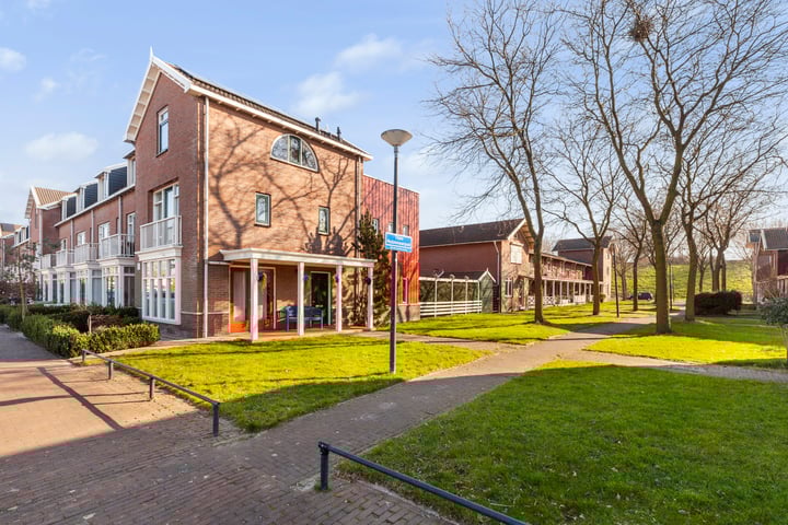 Theo Huizenaarpad 2 in Rotterdam foto