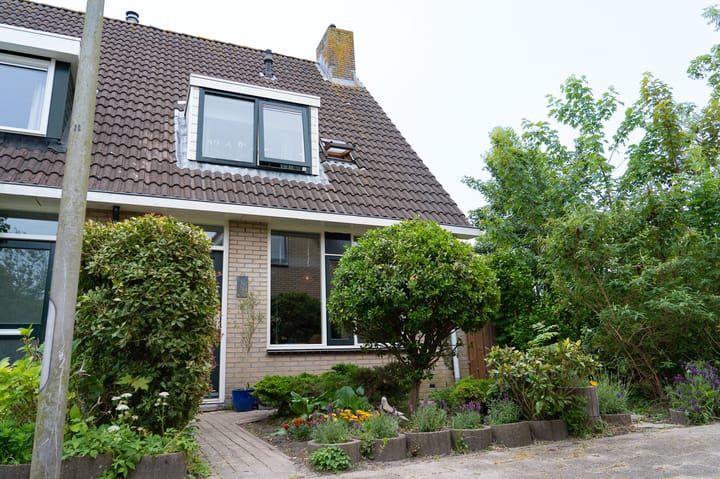 Foto van woning Theo Kwantenstraat 36, Hellevoetsluis