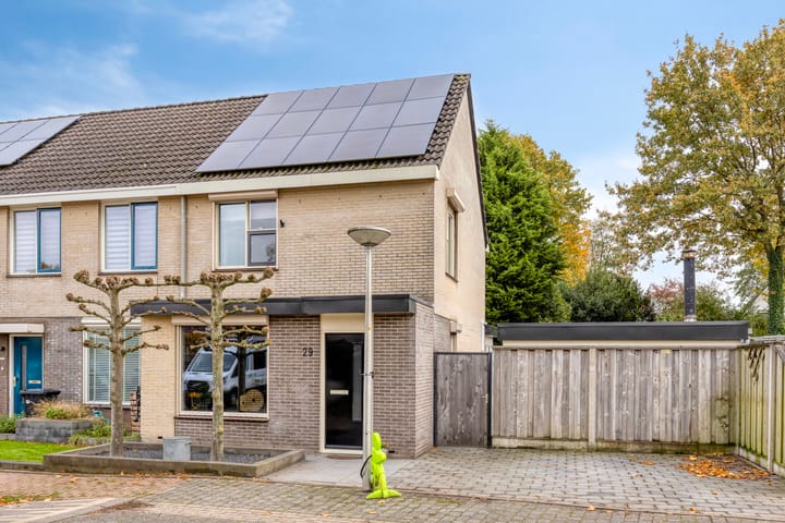 Theo van Doesburgstraat 29 in Enschede foto