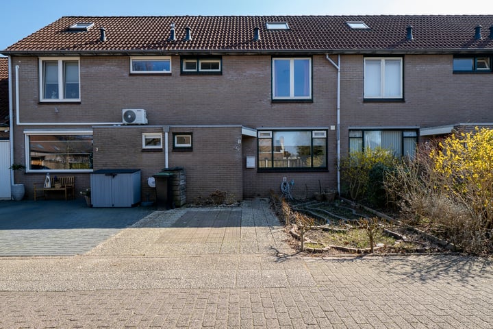 Theodora Versteeghstraat 5 in Hengelo foto