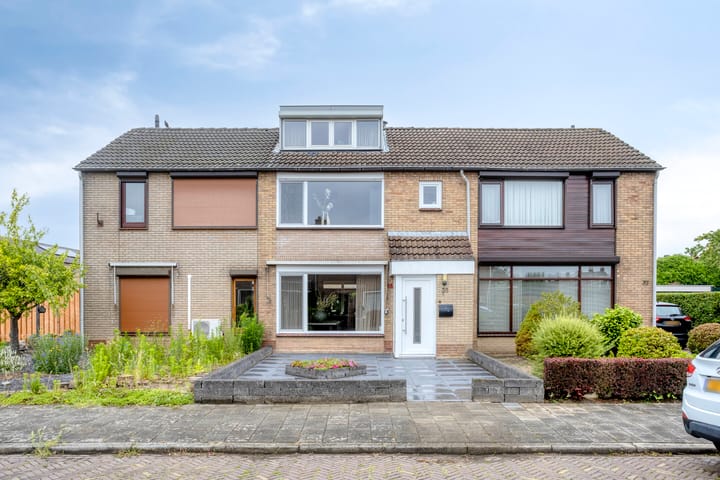 Theodorus Repkesstraat 35 in Weurt