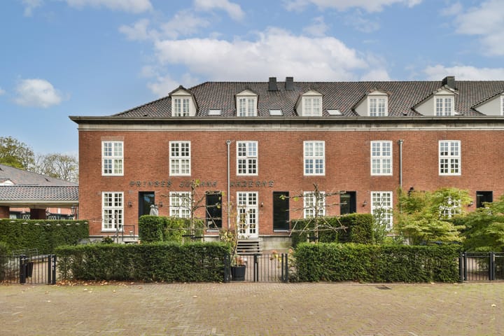 Thérèse Schwartzestraat 103 in 's-Gravenhage foto