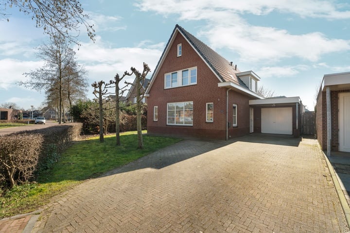 Thijencamp 11 in Zevenaar foto