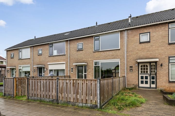 Thomas van Heereveldstraat 37 in Weurt foto