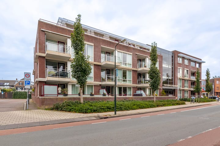 Thorbeckestraat 124 in Hardinxveld-Giessendam foto