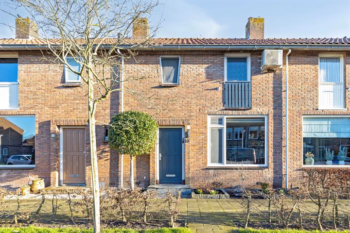 Thorbeckestraat 63 in Hendrik-Ido-Ambacht foto
