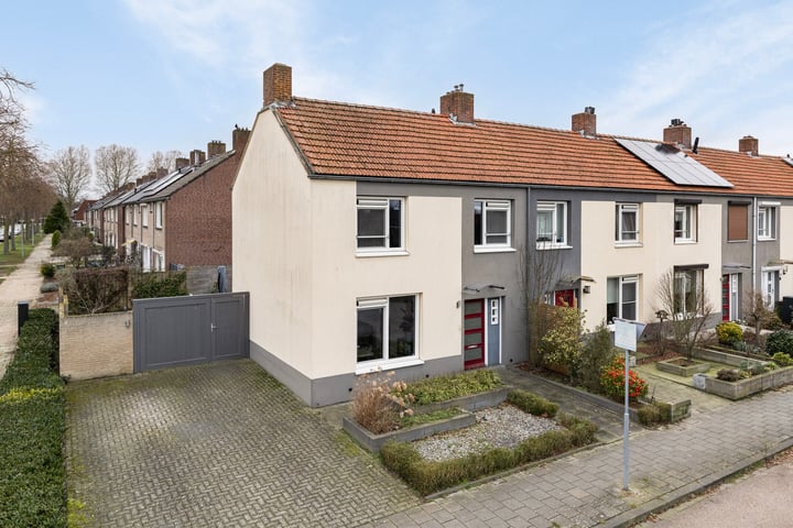 Thornstraat 215 in Weert foto