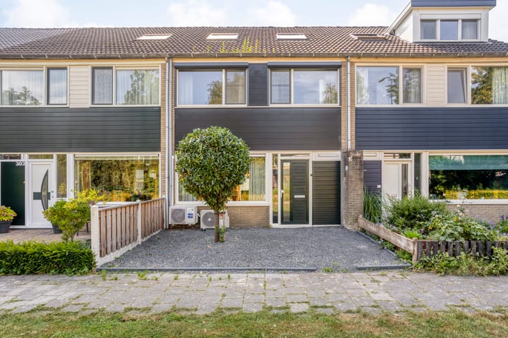 Tichelaarsdonk 302 in Apeldoorn foto