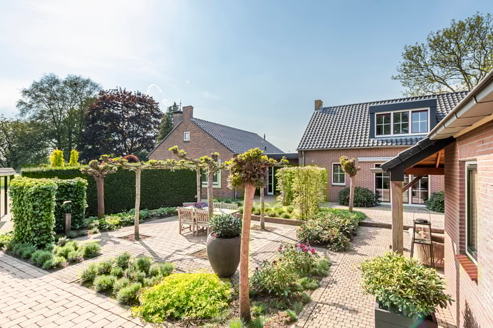 Tielsestraat 120 in Kesteren foto