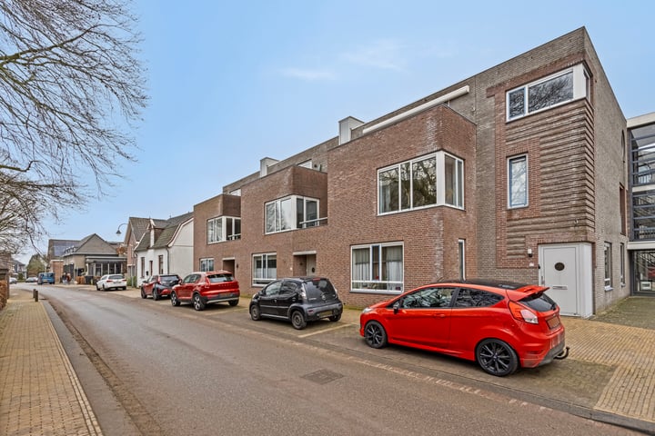 Tielsestraat 67a in Valburg foto