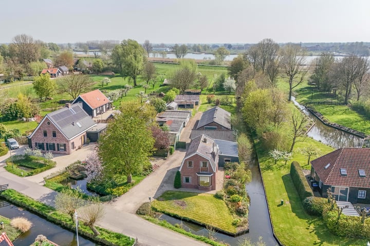 Tiendweg 9 in Schoonhoven foto