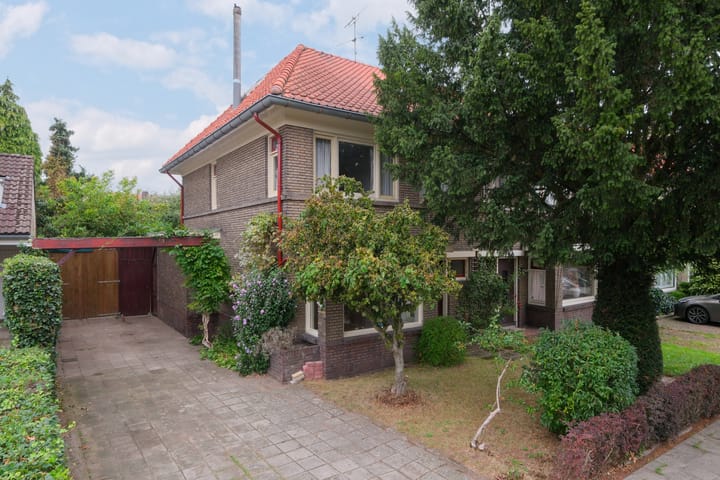 Tijhofslaan 2 in Almelo foto