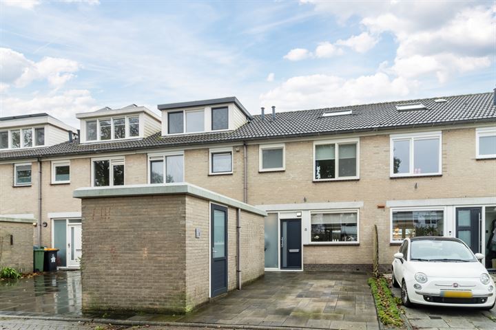 Tijmhof 8 in Voorhout foto