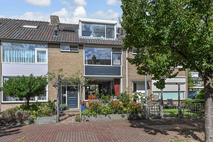 Tilanussingel 13 in Pijnacker foto