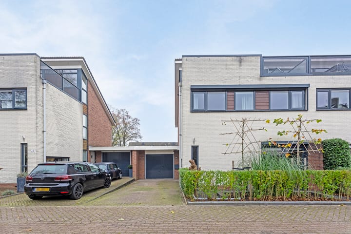 Titaniumstraat 20 in Apeldoorn foto