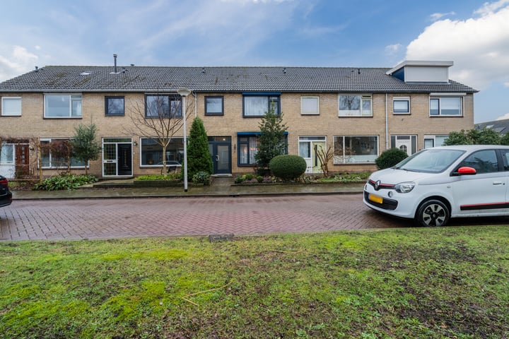 Foto van woning Titus Brandsmastraat 6, Oud-Beijerland